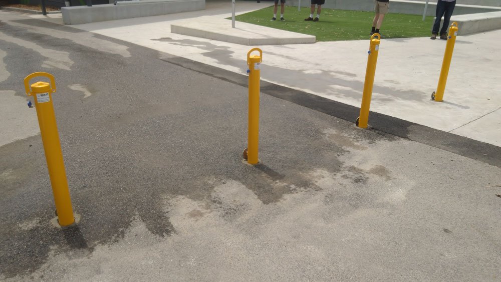 Shug Enforcer removable bollards at Ringwood North Primary School