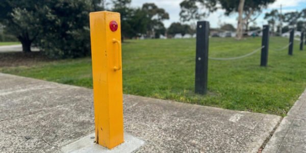 HCC removable bollard