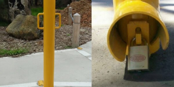 Melbourne Water bollard
